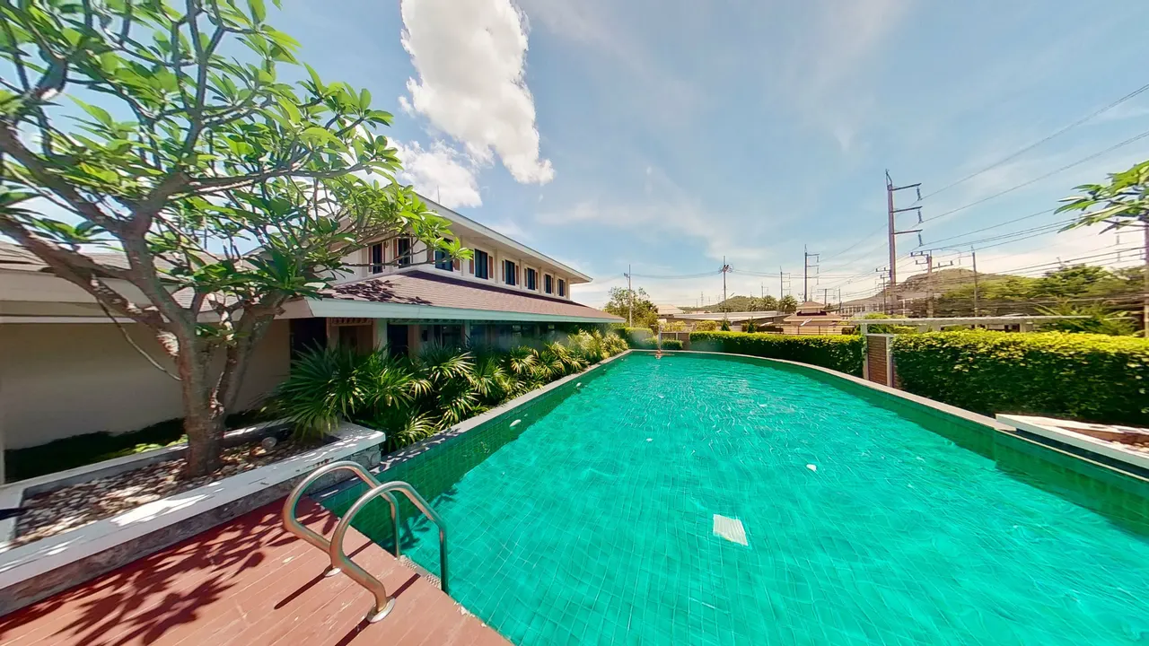 La Vallee Ville Huahin
