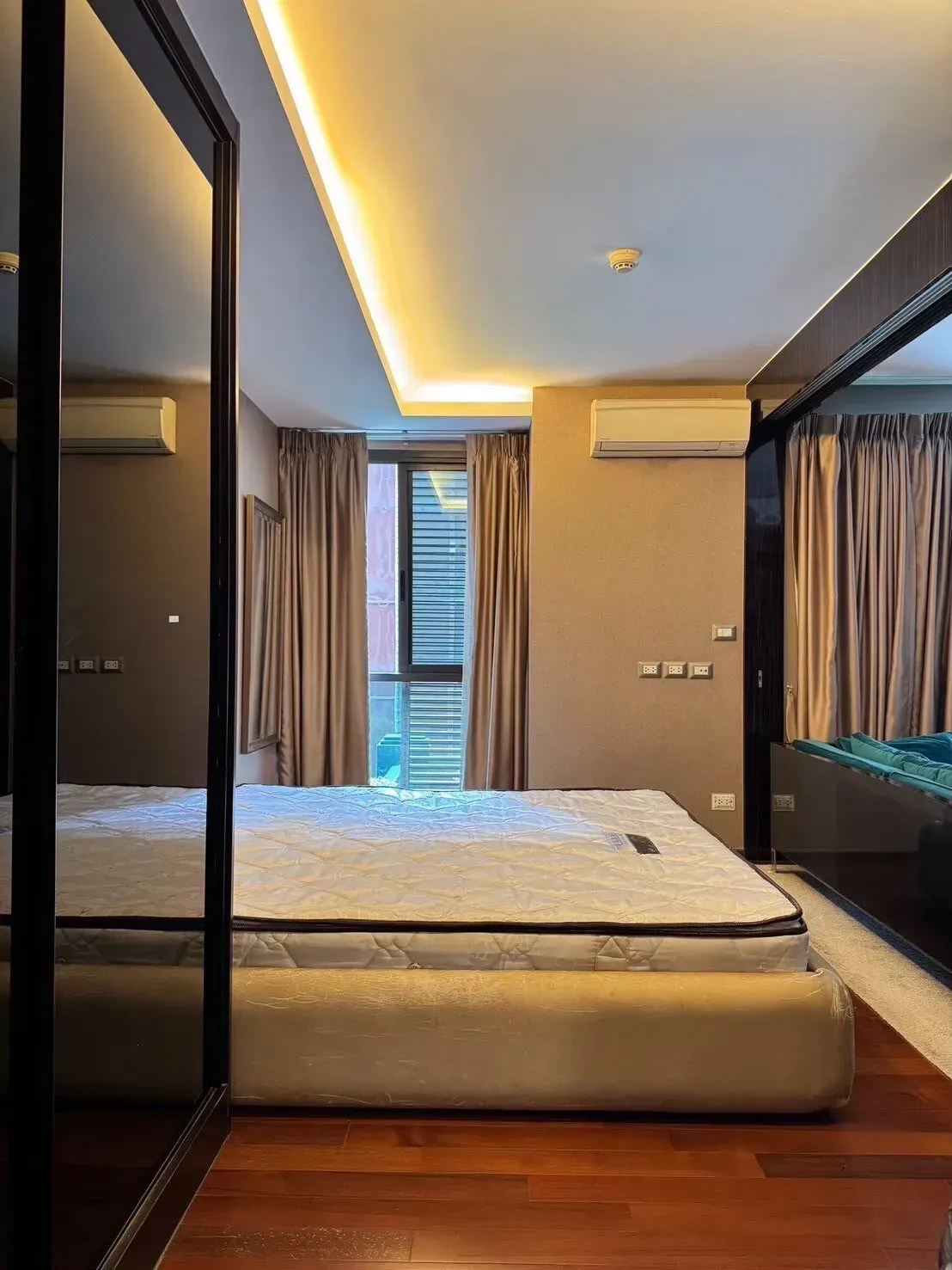 Condo · 1 bd · 1 ba · 42 m²