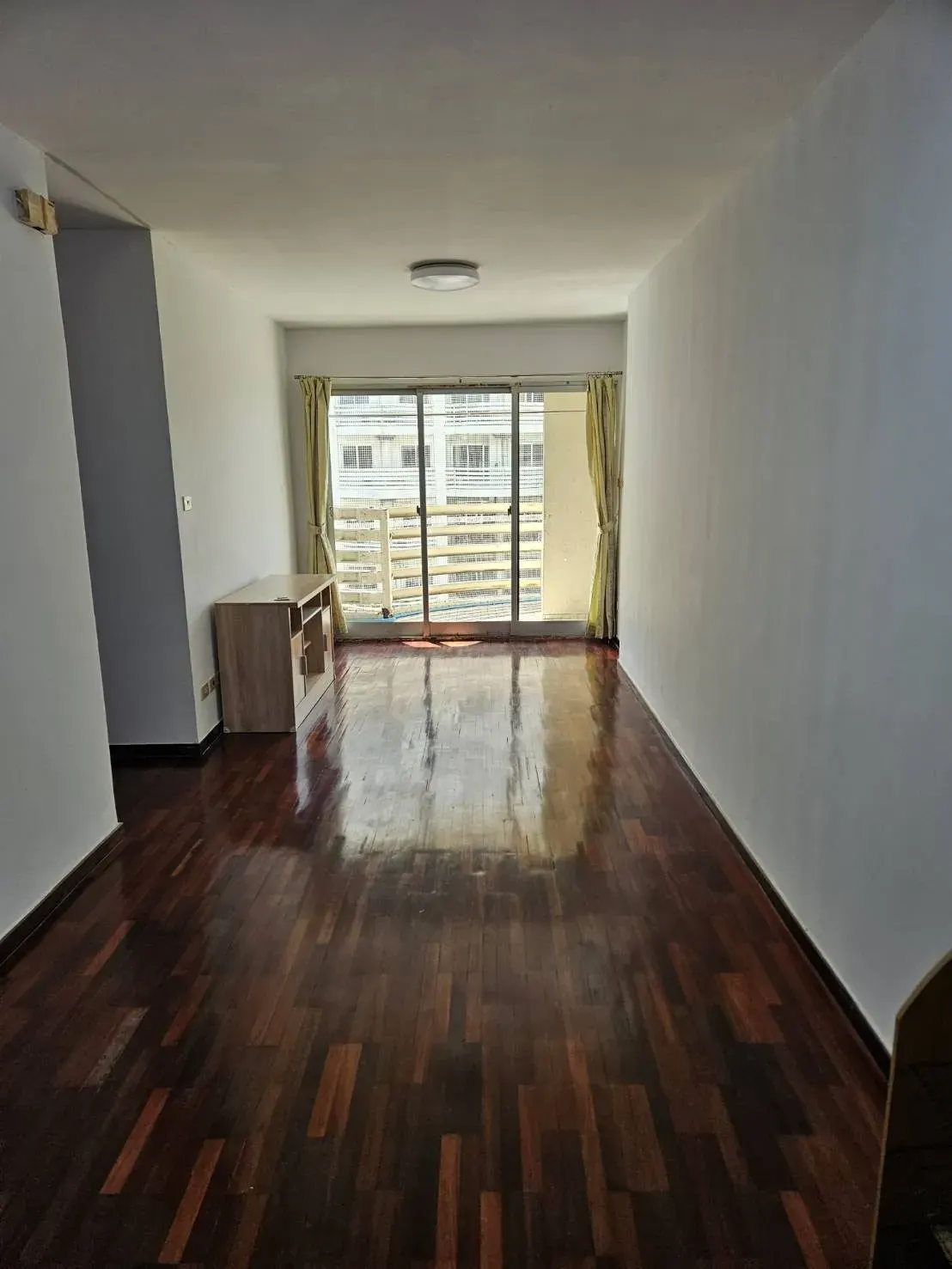 2 ห้องนอน · 1 ห้องน้ำ · 58 m²