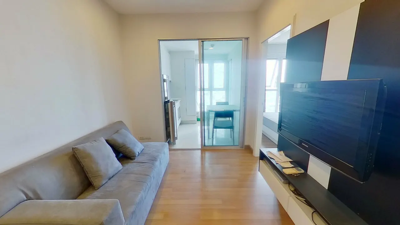 Condo · 1 室 · 1 卫 · 32 m²
