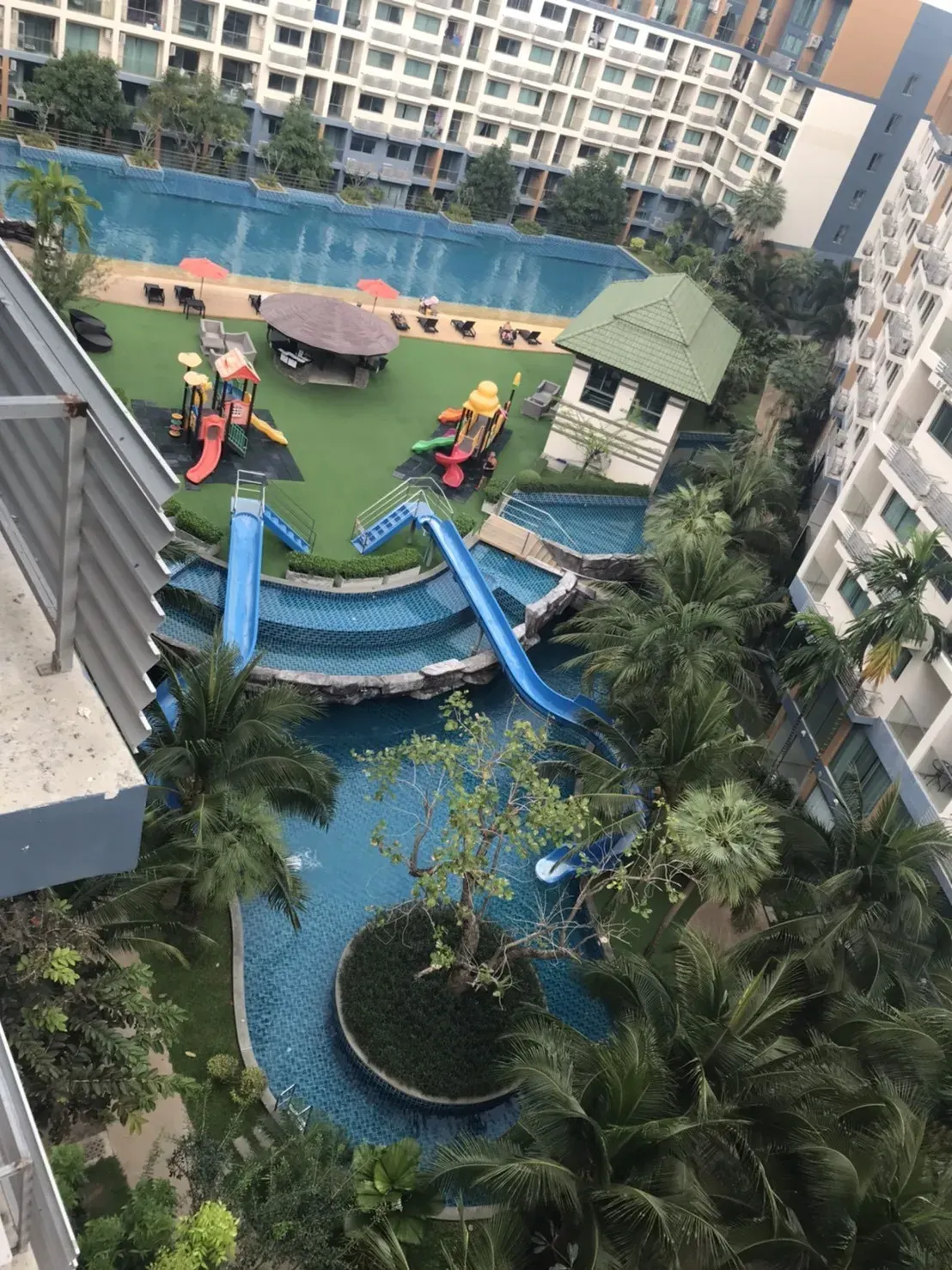 1 ห้องน้ำ · 24 m²