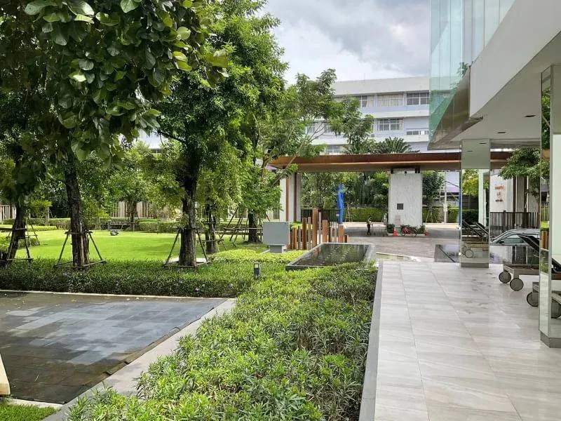 Baan Klang Muang Ladprao-Serithai