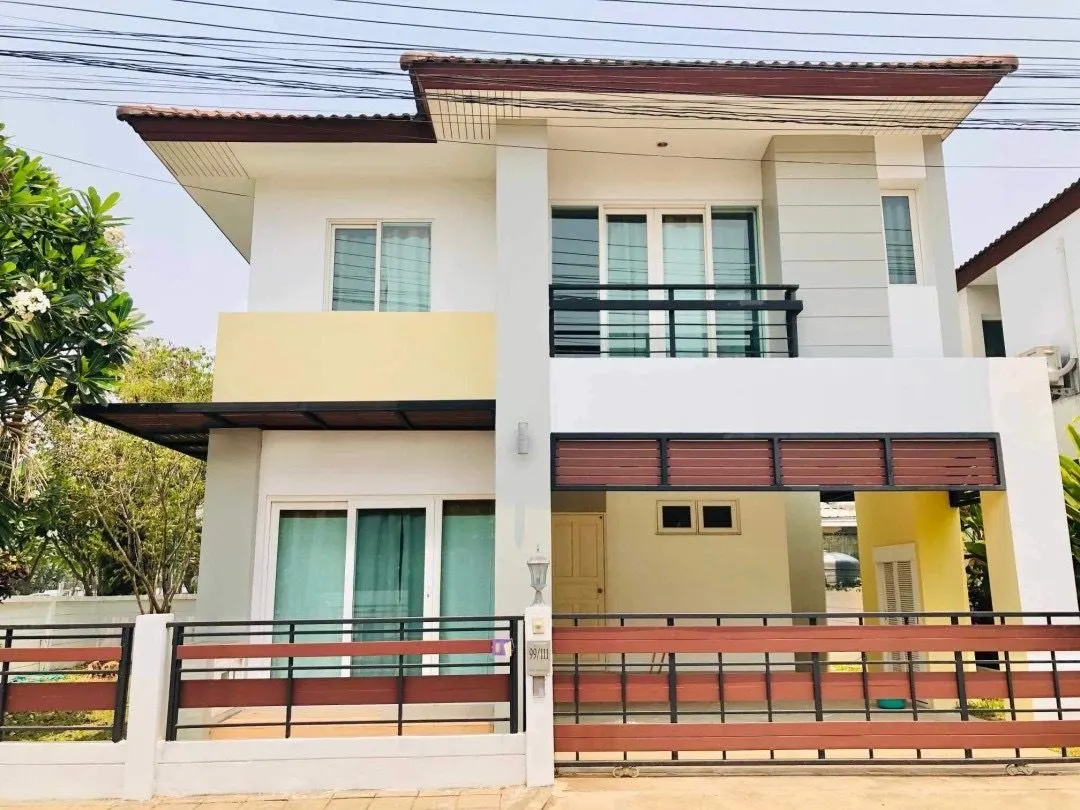 House · 3 ห้องนอน · 3 ห้องน้ำ · 150 m²