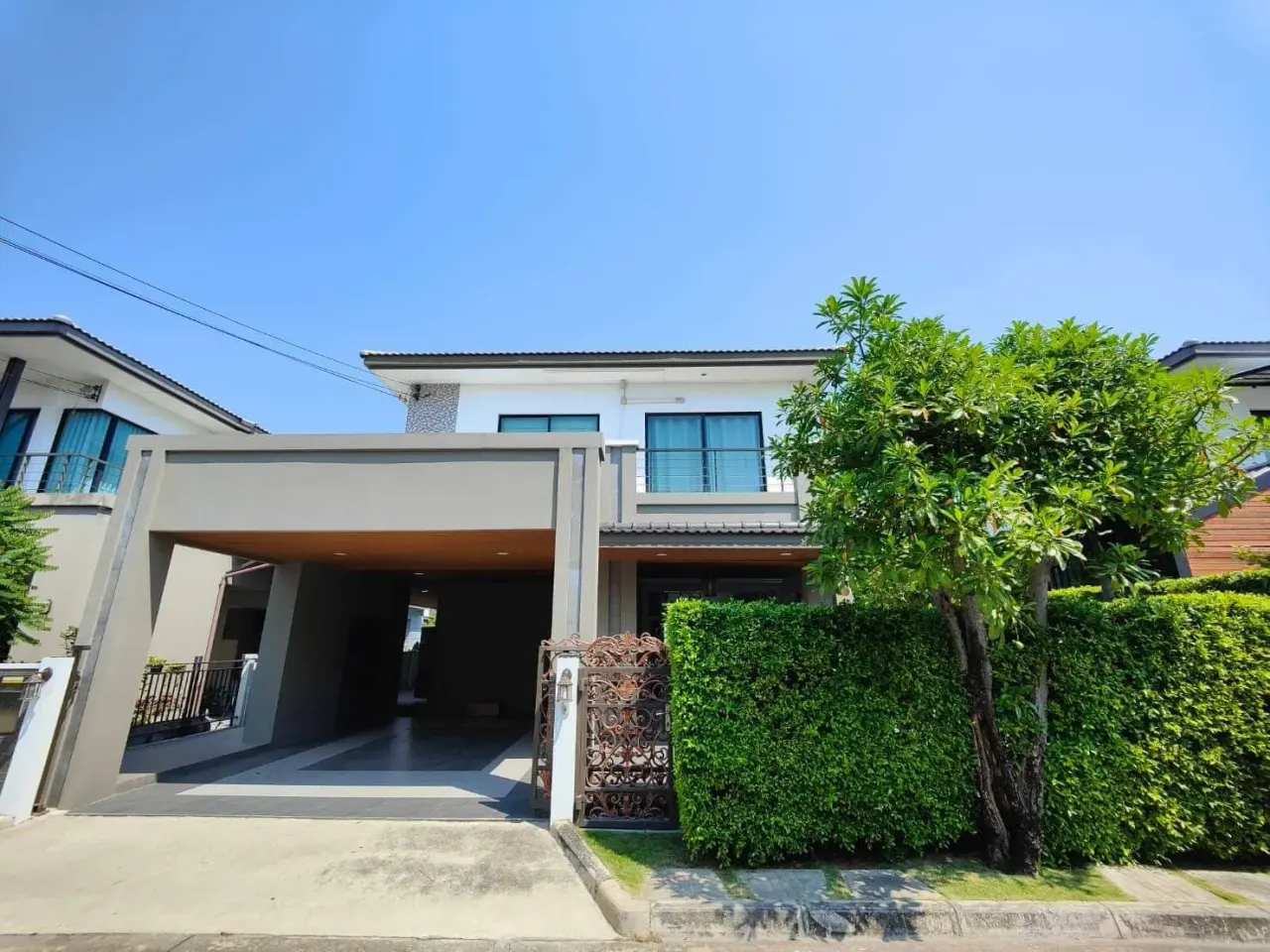 House · 3 ch. · 3 sdb · 195 m²