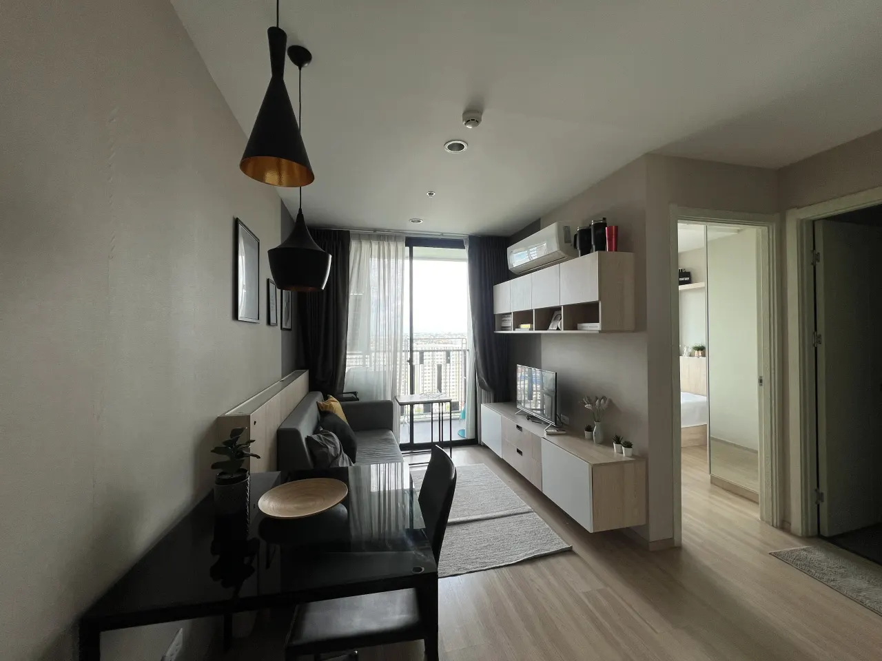 1 ห้องนอน · 1 ห้องน้ำ · 32 m²