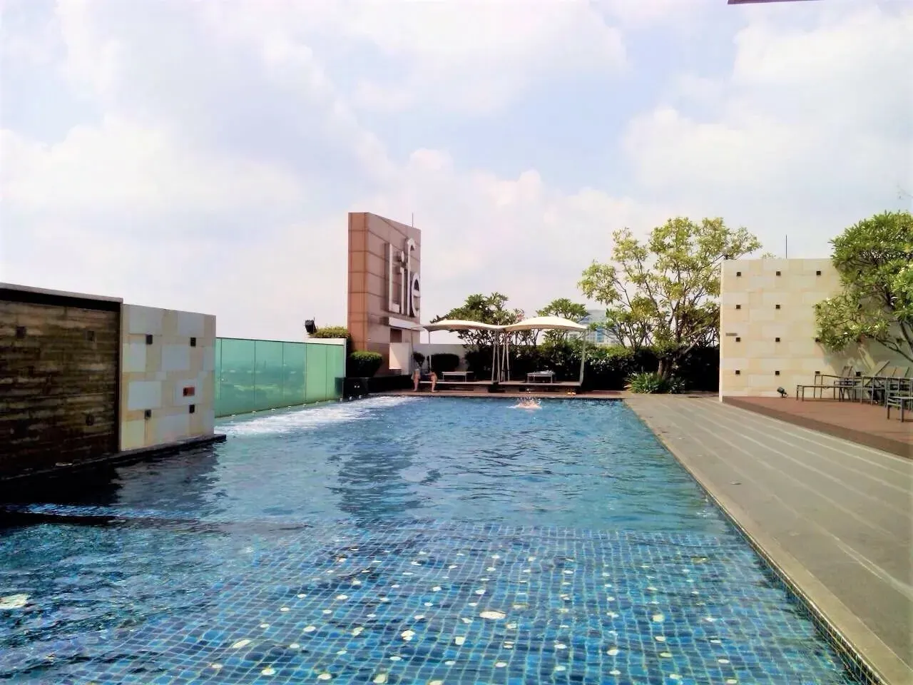 Life @ Sukhumvit 65