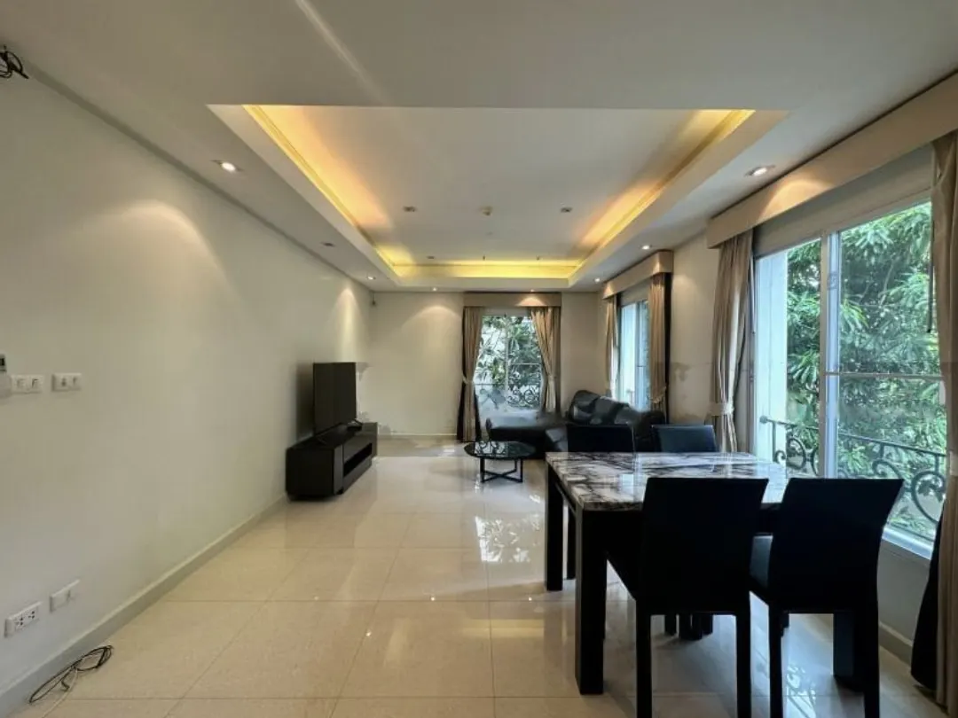 Condo · 2 ห้องนอน · 2 ห้องน้ำ · 93 m²