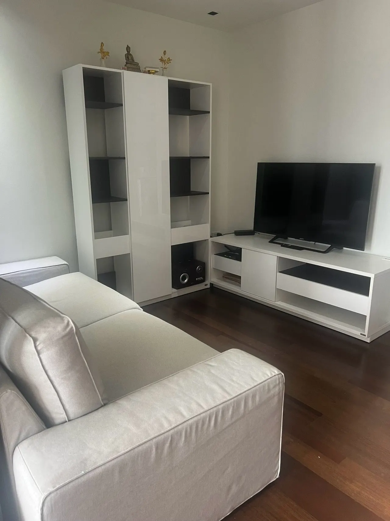 1 ห้องน้ำ · 37 m²