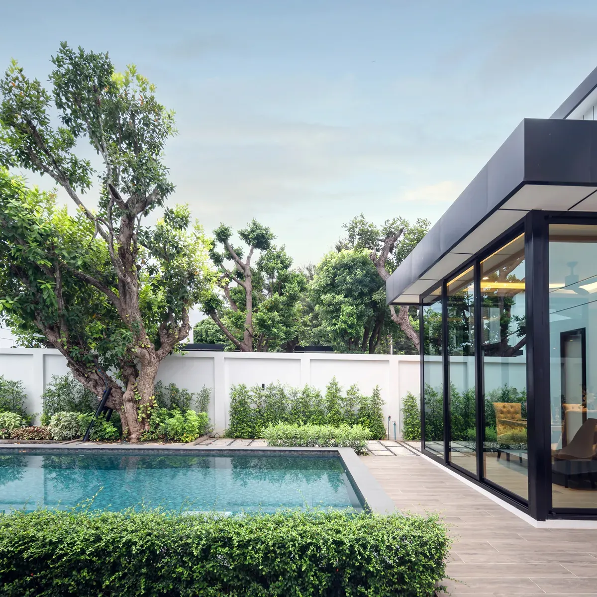 Villa · 4 bd · 5 ba · 354 m²