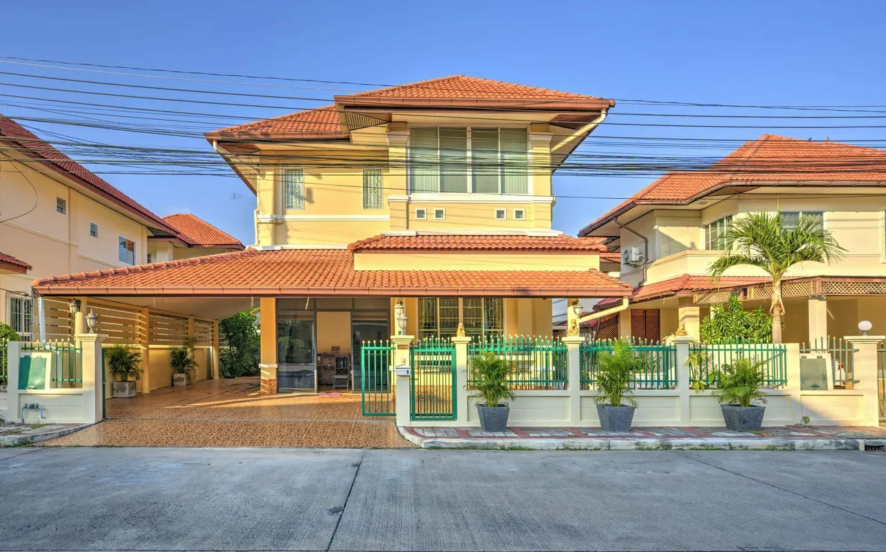 Baan Rungaroon 3