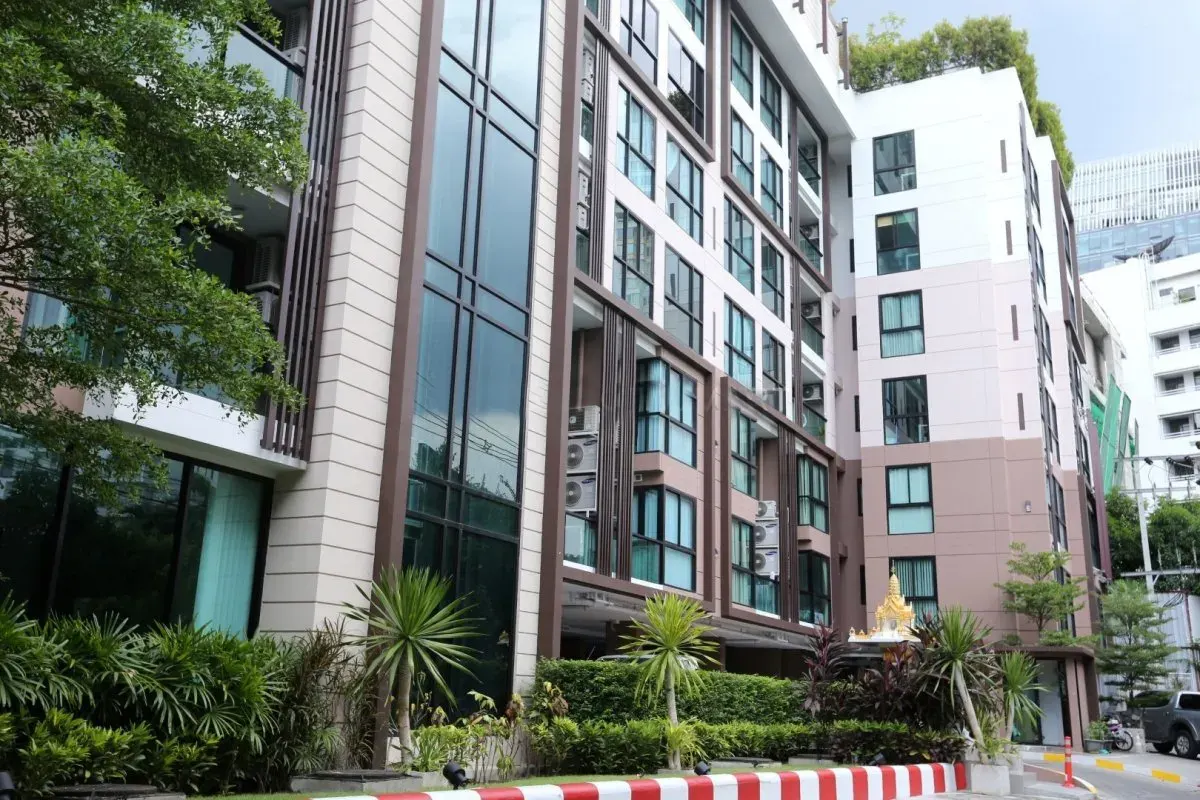 Le Cote Thonglor 8