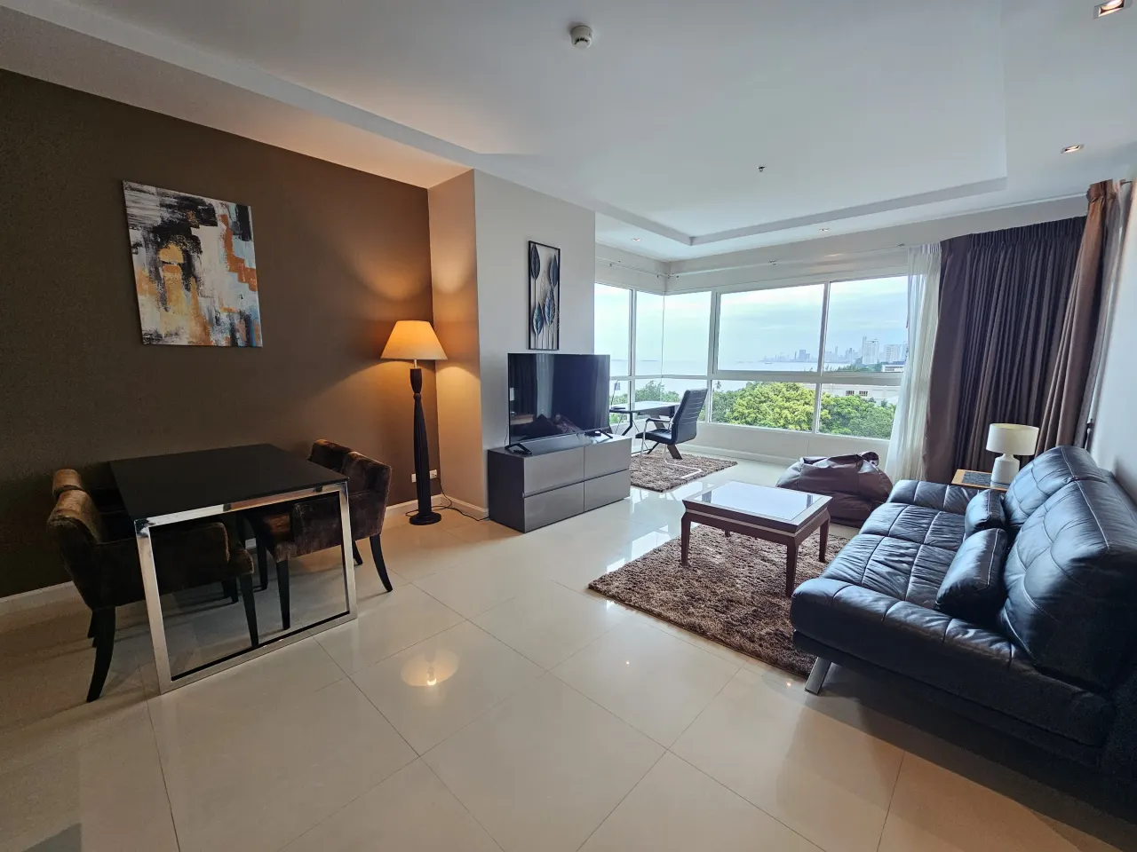 Condo · 1 室 · 1 卫 · 80 m²