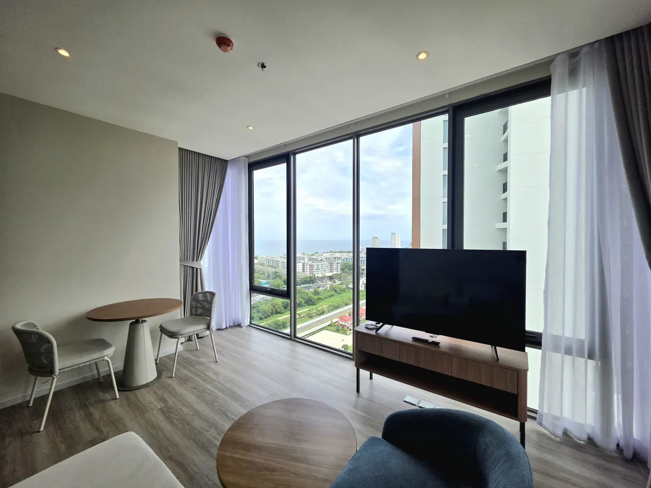 1 bd · 1 ba · 45 m²