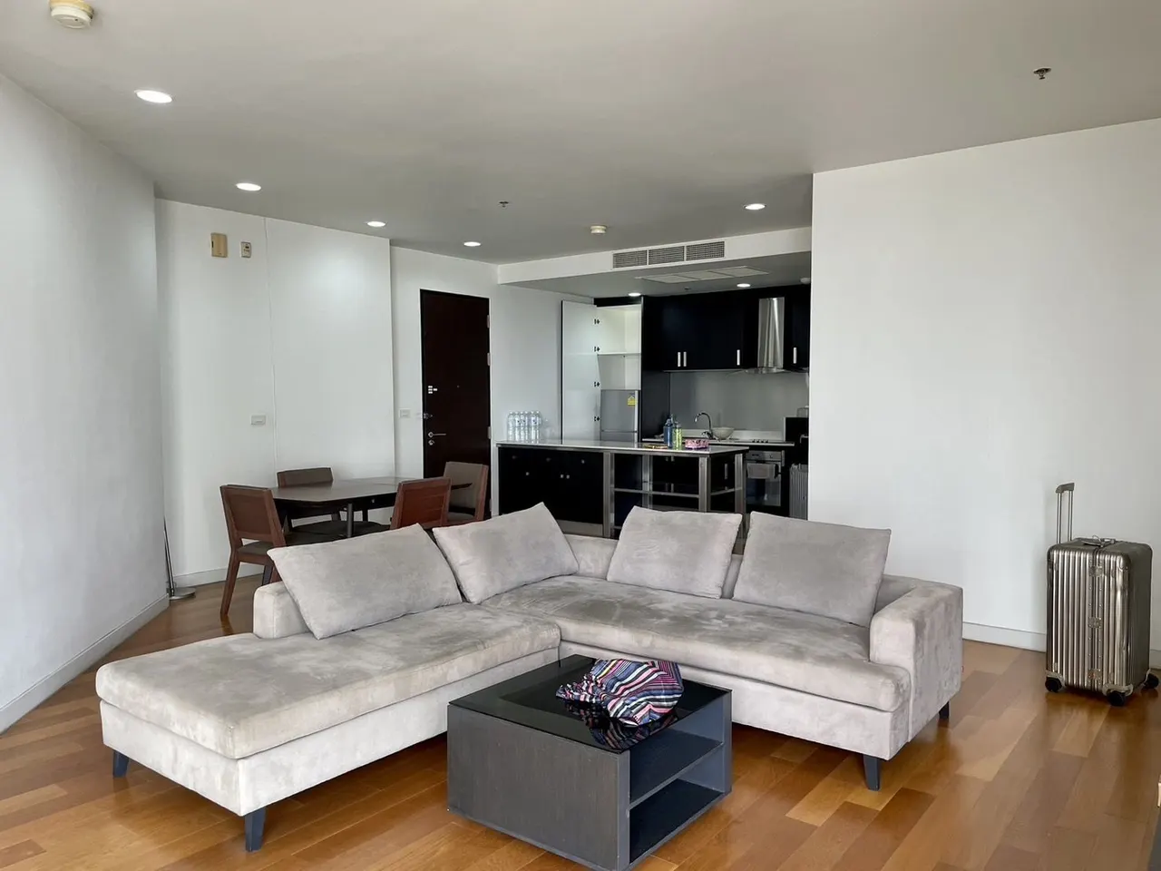 Condo · 2 ห้องนอน · 2 ห้องน้ำ · 123 m²
