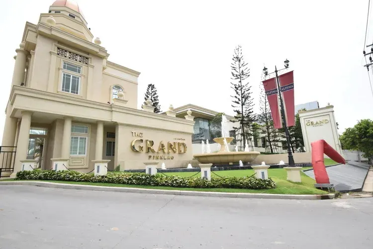 The Grand Pinklao