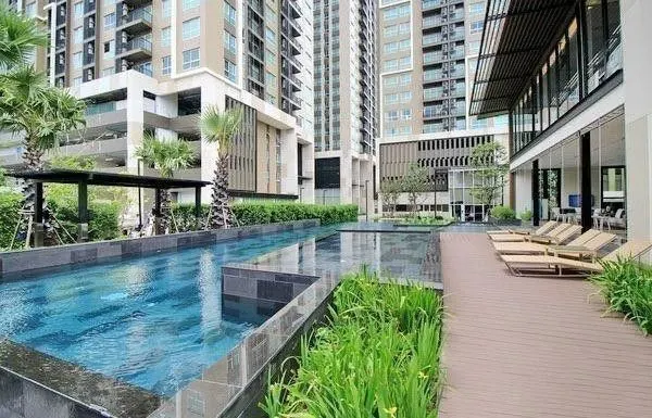 Fuse Chan - Sathorn