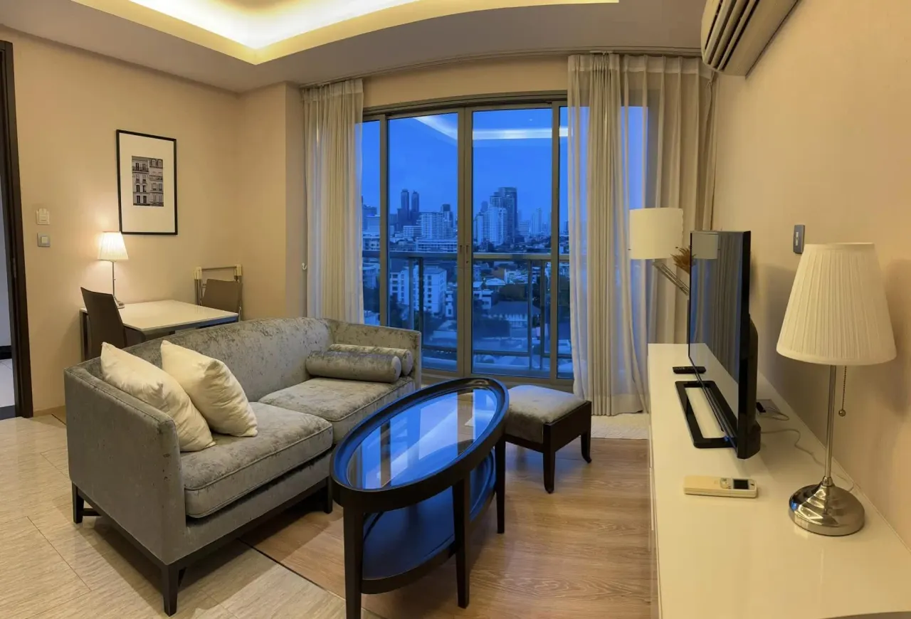 Condo · 1 bd · 1 ba · 45 m²