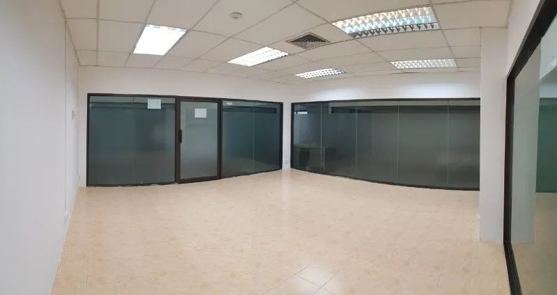 Office · 32 m²