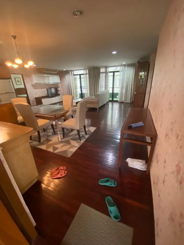 Condo · 3 ห้องนอน · 2 ห้องน้ำ · 157 m²