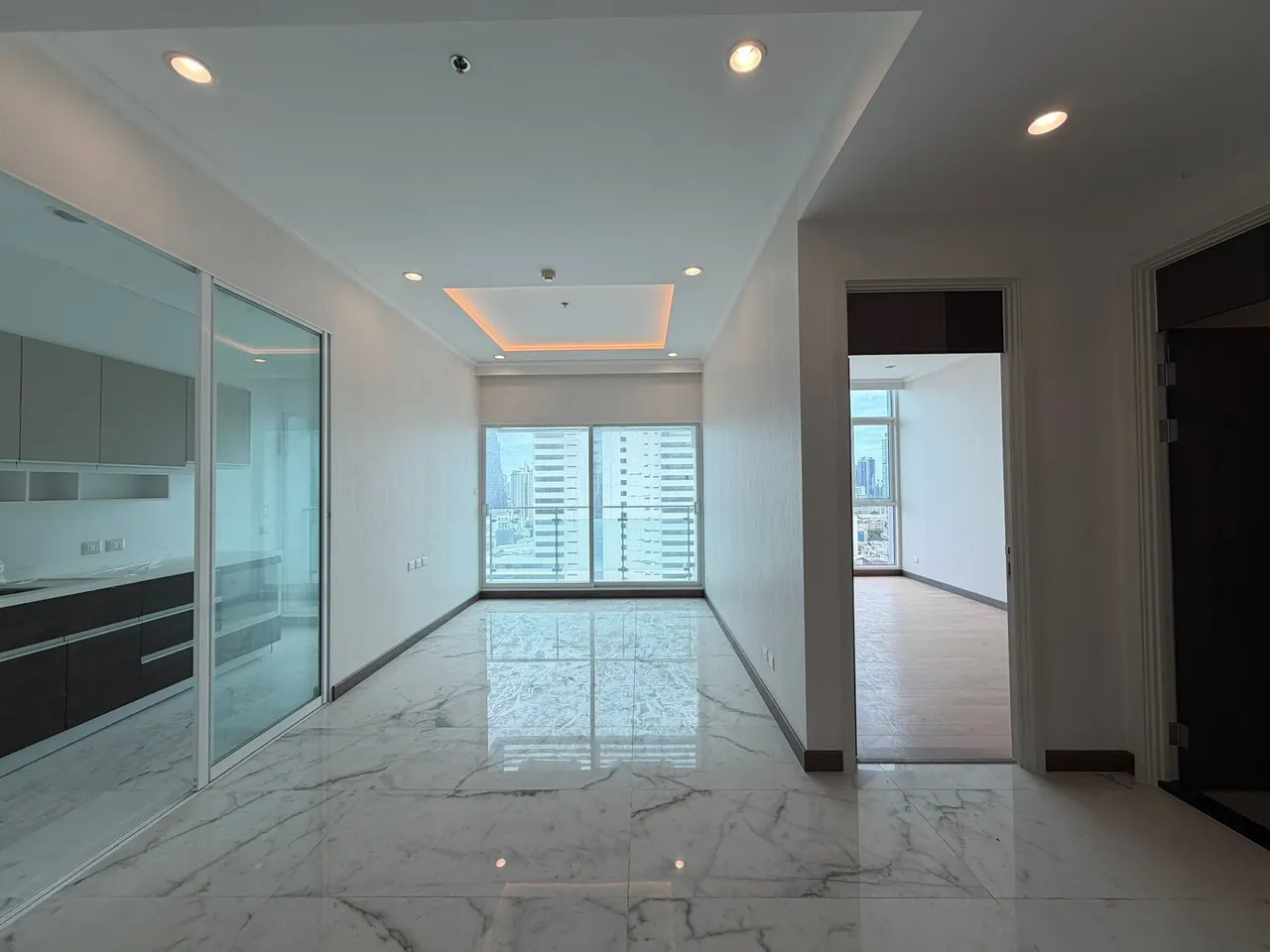 1 bd · 1 ba · 55 m²
