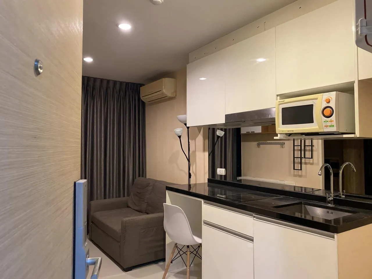 Condo · 1 bd · 1 ba · 27 m²