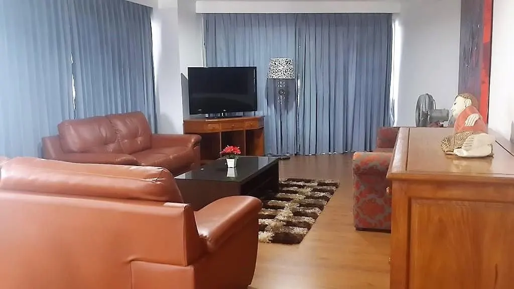 Condo · 2 室 · 2 卫 · 120 m²