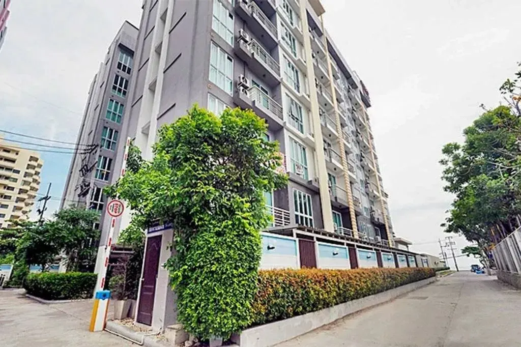 1 ห้องนอน · 1 ห้องน้ำ · 29 m²