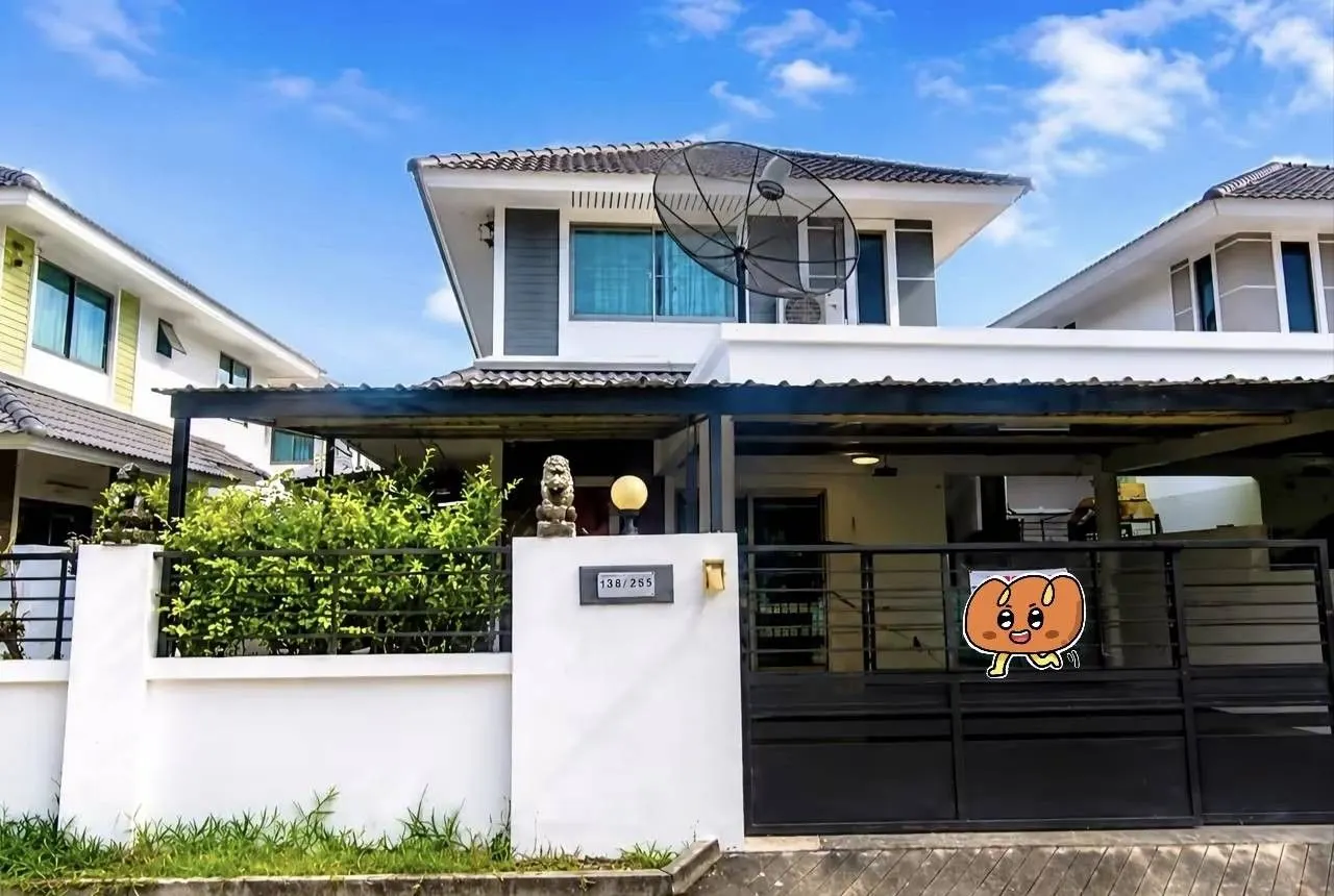 3 bd · 2 ba · 200 m²