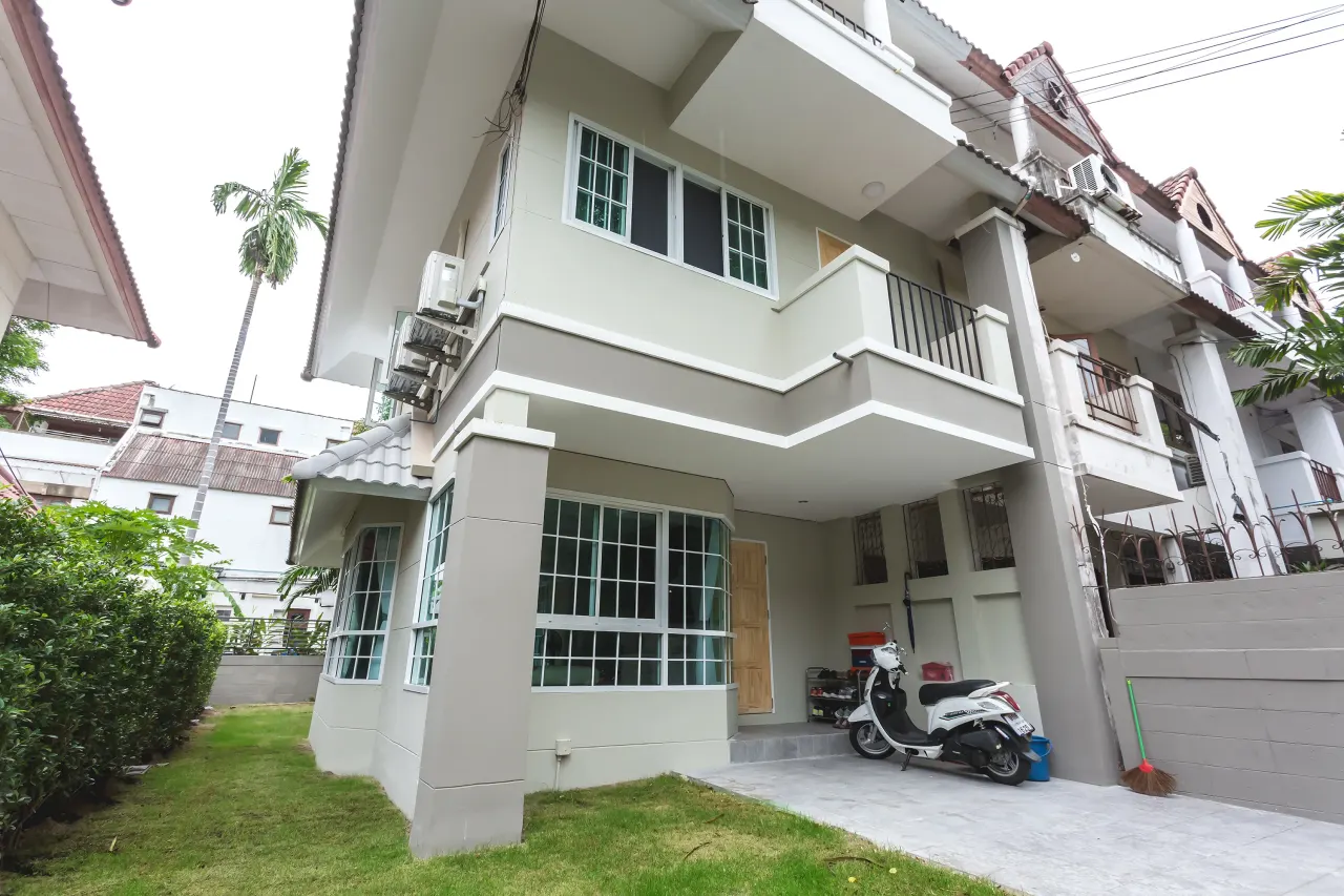 Baan Lat Dao