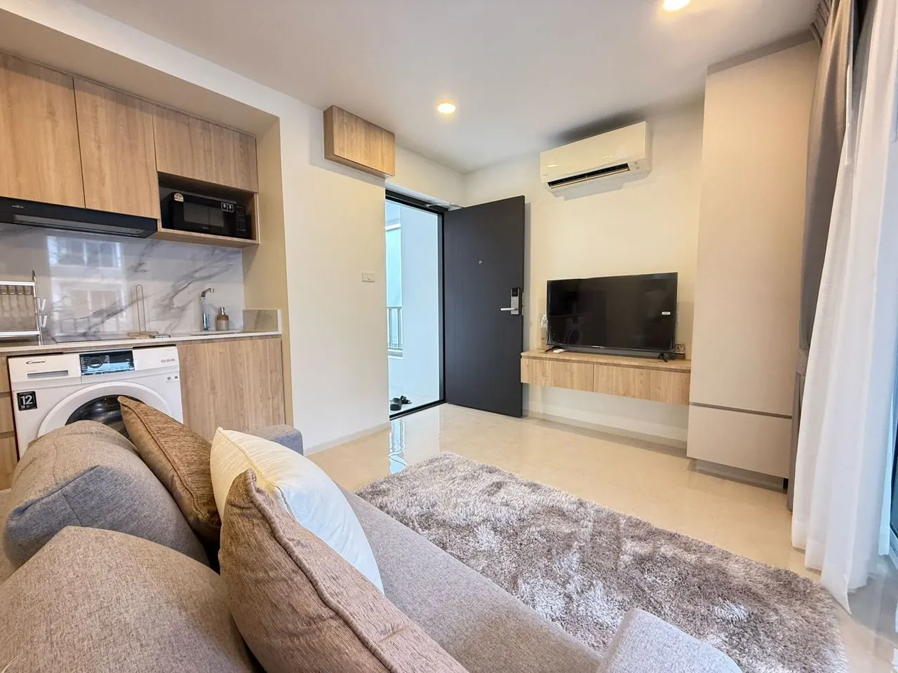 Condo · 1 室 · 1 卫 · 40 m²