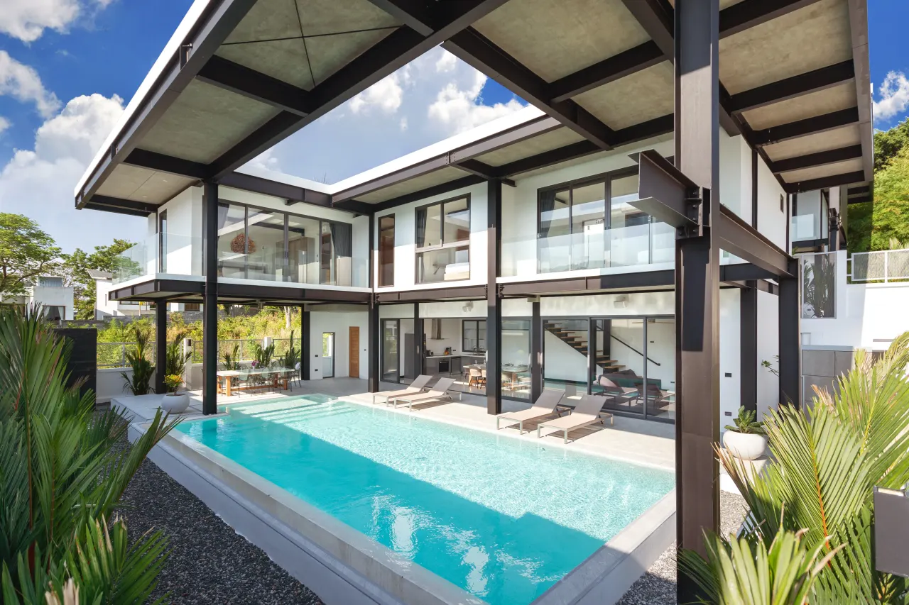 Villa · 4 ห้องนอน · 4 ห้องน้ำ · 220 m²