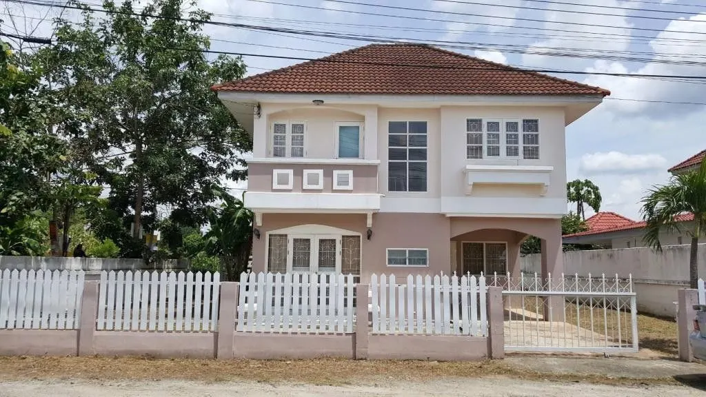 Moo Baan Benjarong