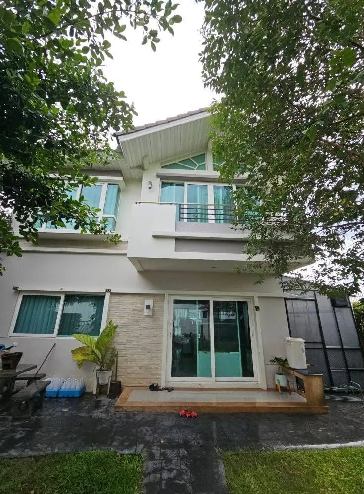 House · 3 ch. · 3 sdb · 156 m²