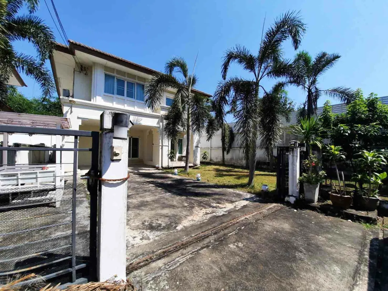 House · 3 ch. · 3 sdb · 180 m²