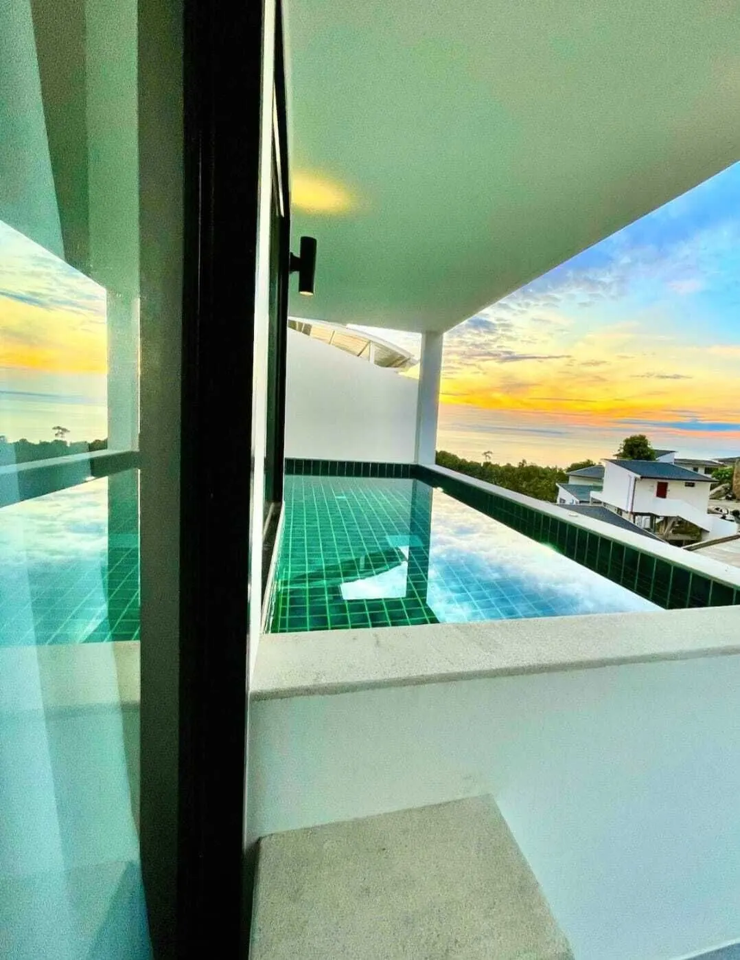 Apartment · 2 室 · 2 卫 · 105 m²