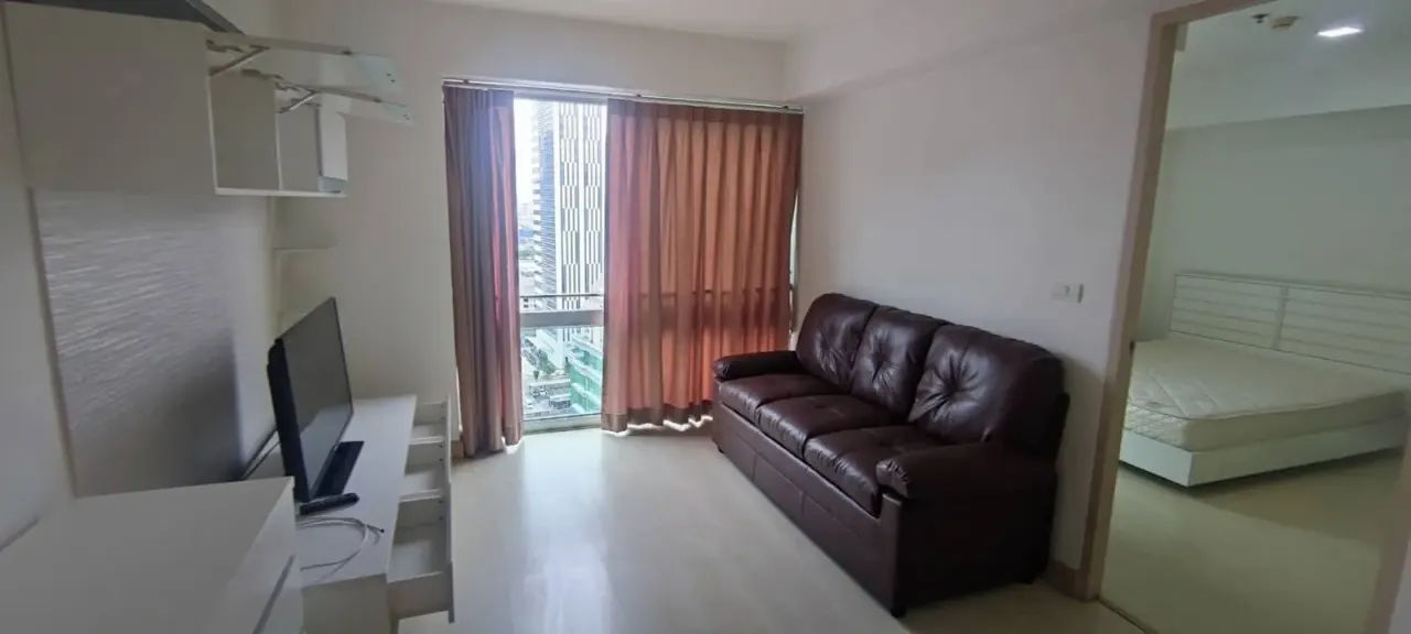 Condo · 1 bd · 1 ba · 48 m²