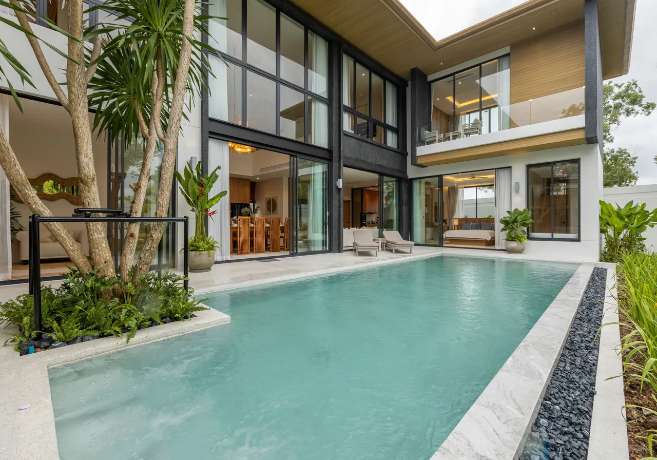 Villa · 5 ห้องนอน · 6 ห้องน้ำ · 542 m²