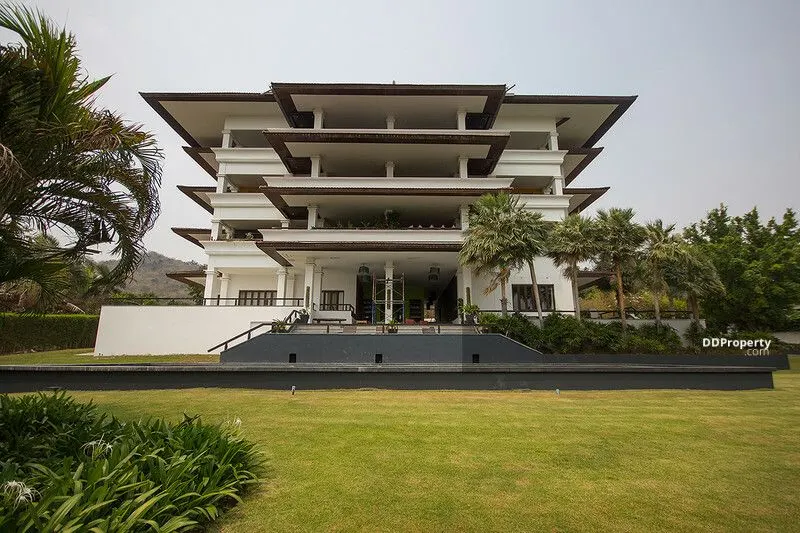 Hunsa Residence