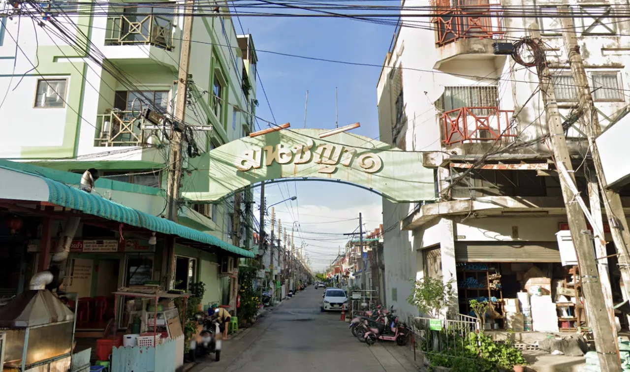 Baan Monchaya 1