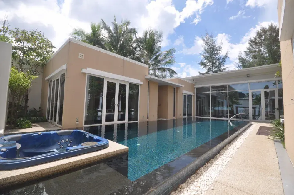 Grand West Sands Resort & Villas Phuket