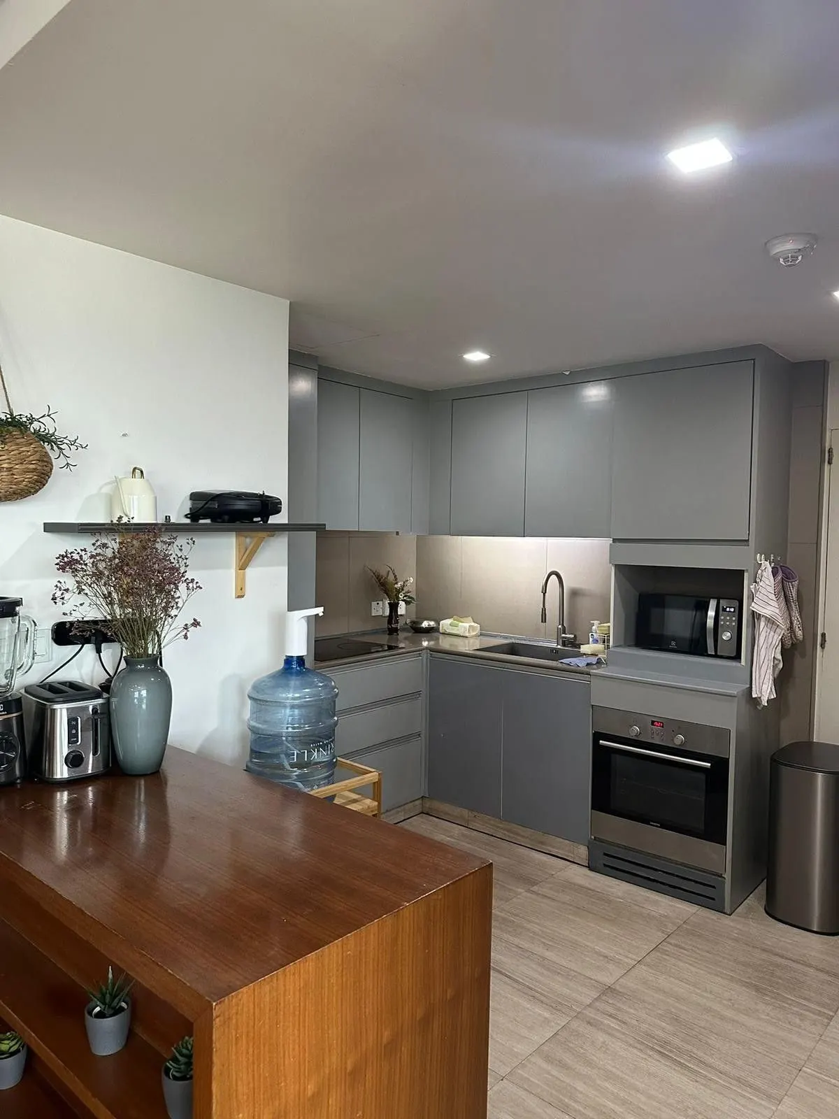 Condo · 3 bd · 3 ba · 223 m²