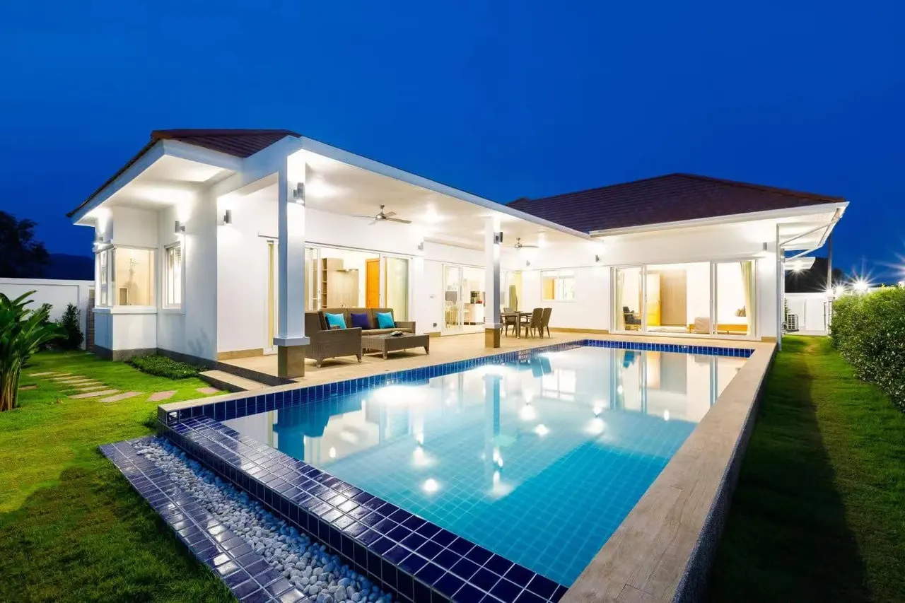 Villa · 3 ห้องนอน · 3 ห้องน้ำ · 202 m²