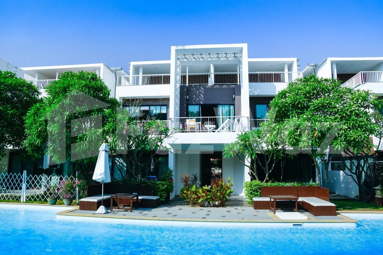 Franjipani Resort