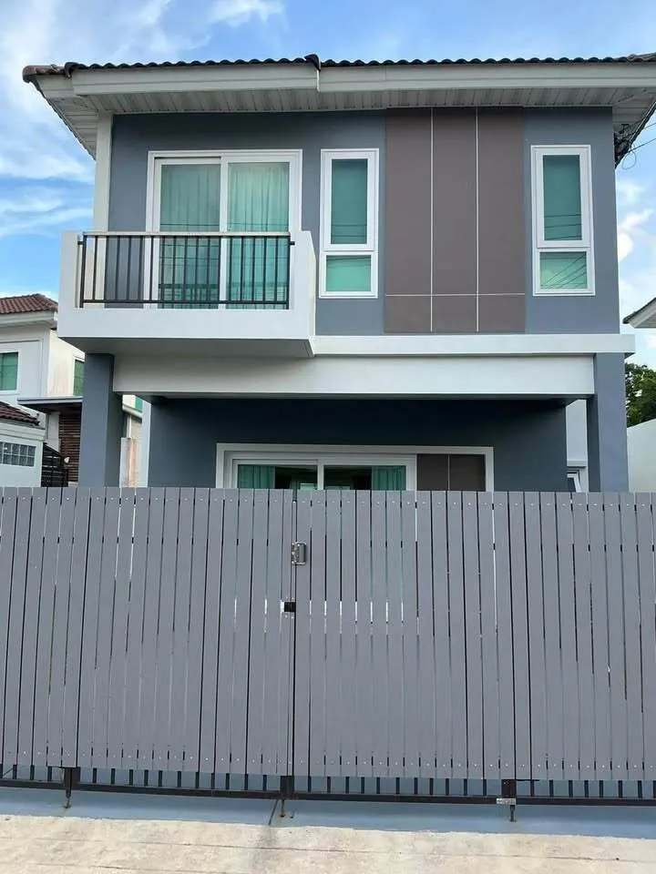 House · 3 bd · 2 ba · 120 m²