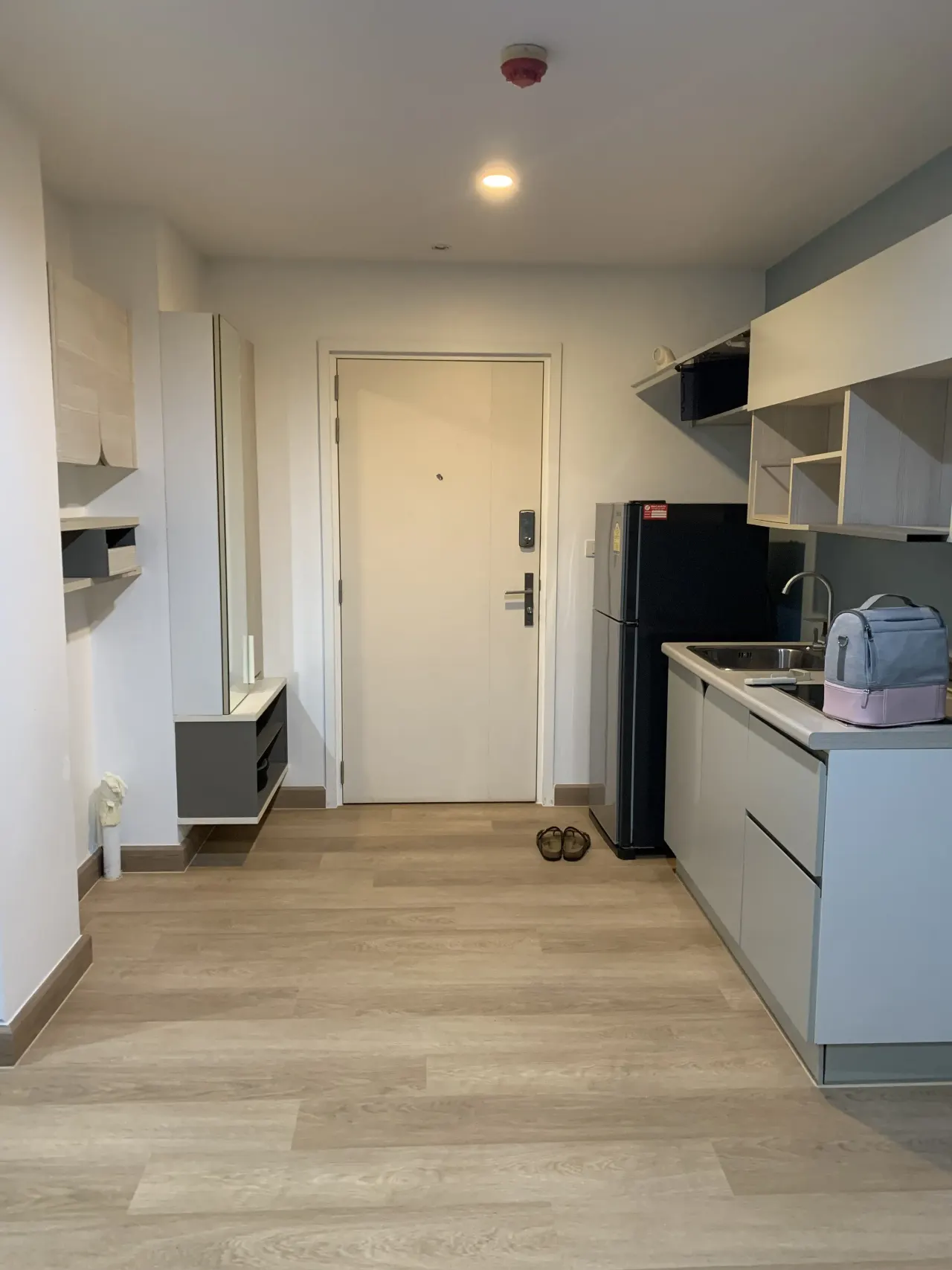 1 ห้องนอน · 1 ห้องน้ำ · 30 m²