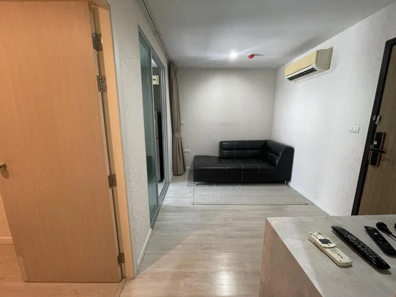 Condo · 1 室 · 1 卫 · 28 m²