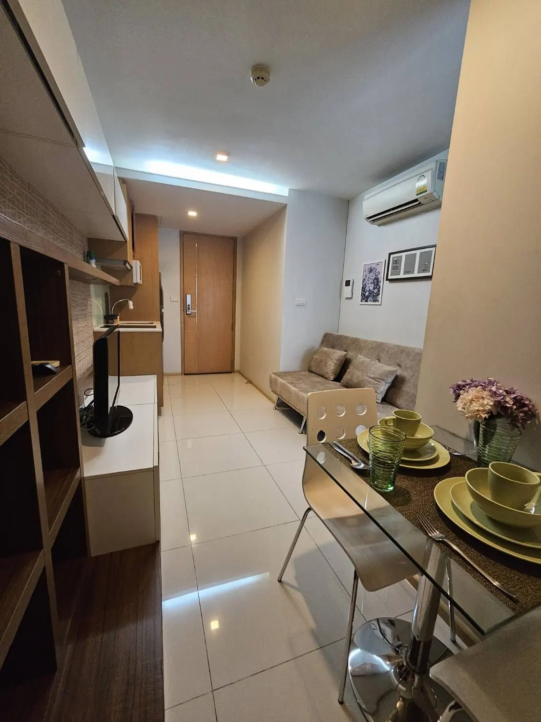 Condo · 1 室 · 1 卫 · 32 m²