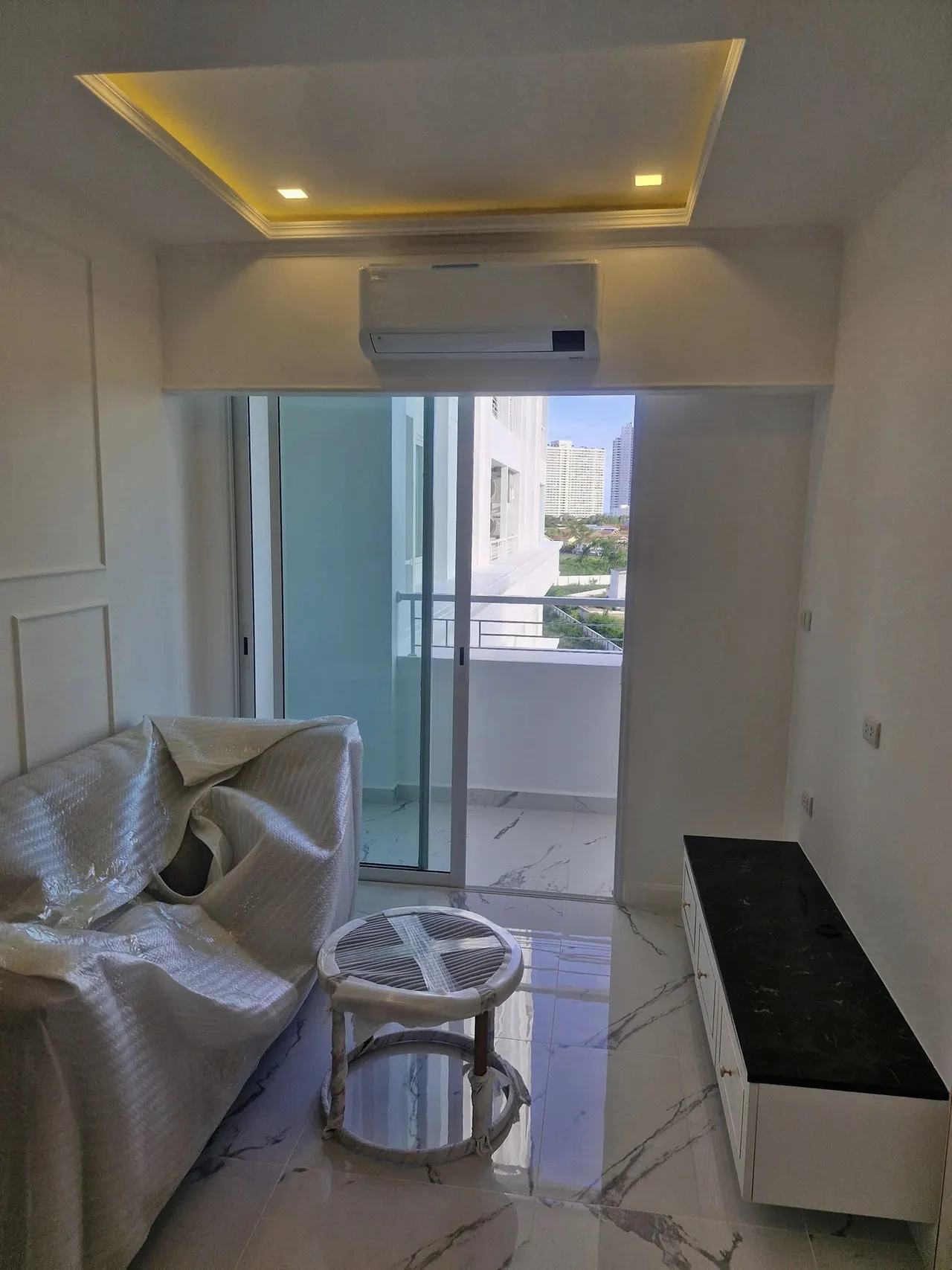 Condo · 1 室 · 1 卫 · 32 m²