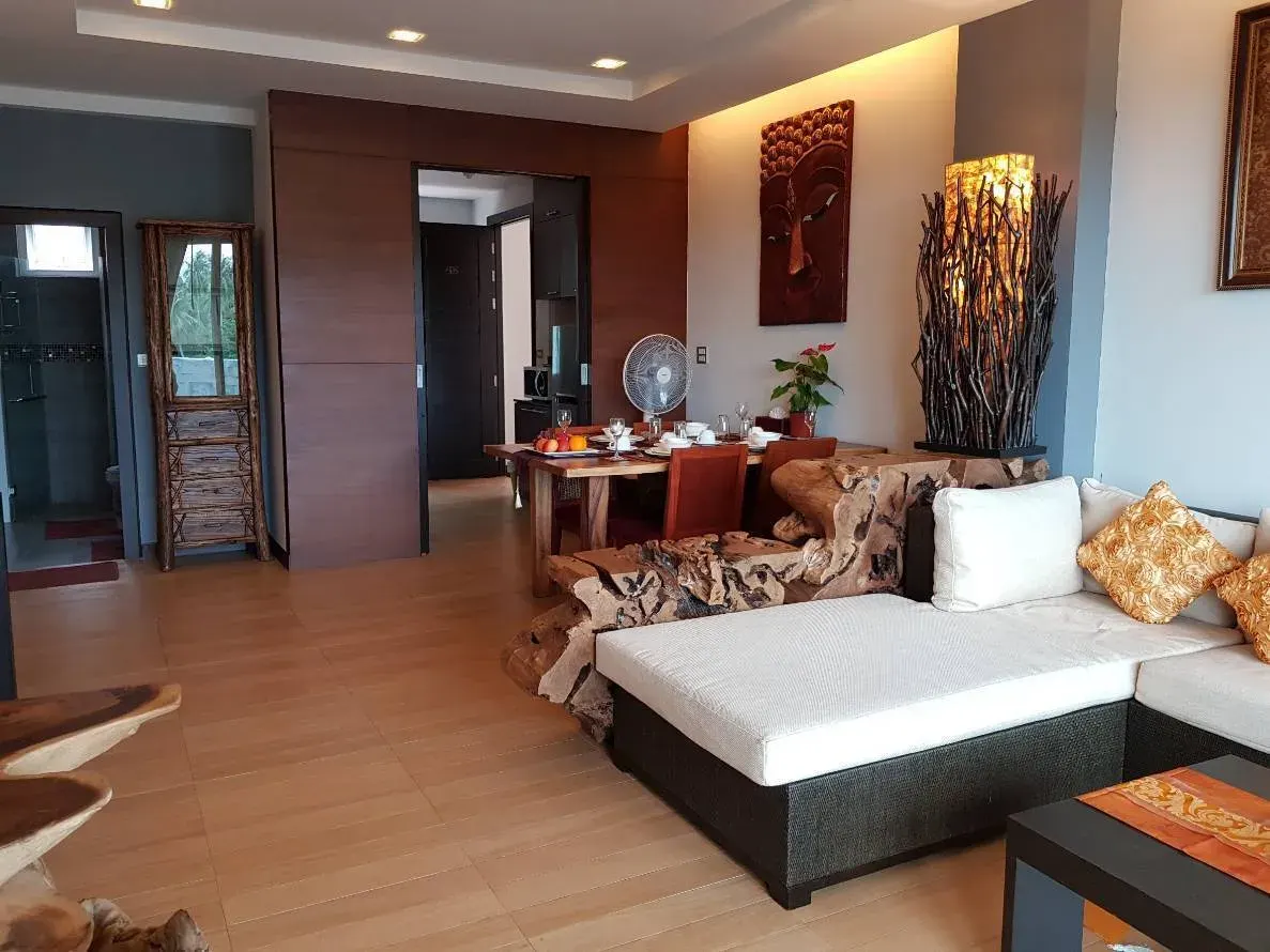 Condo · 2 室 · 2 卫 · 110 m²