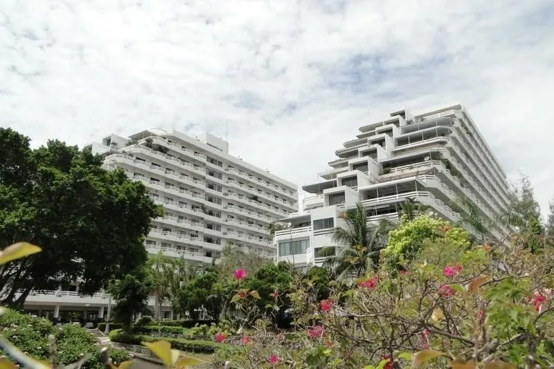 Jomtien Condotel and Village